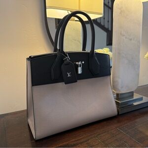 Louis Vuitton City Steamer MM handbag